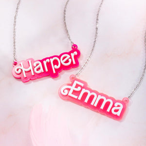 Collier Acrylique Personnalisé De Poupée Barbi Rose Et Blanche Avec Nom, Cadeau D'anniversaire De La Saint-valentin Pour Elle - mademinefr