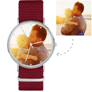 Montre photo gravée Personnalisez votre propre montre photo avec bracelet rouge